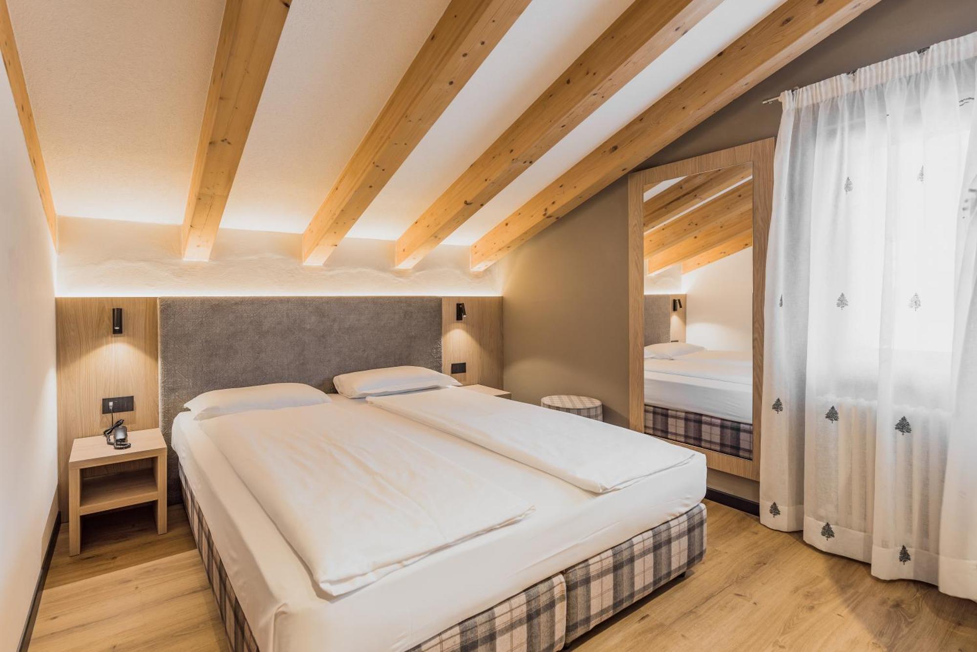 Suan Hotel Ziano di Fiemme エクステリア 写真