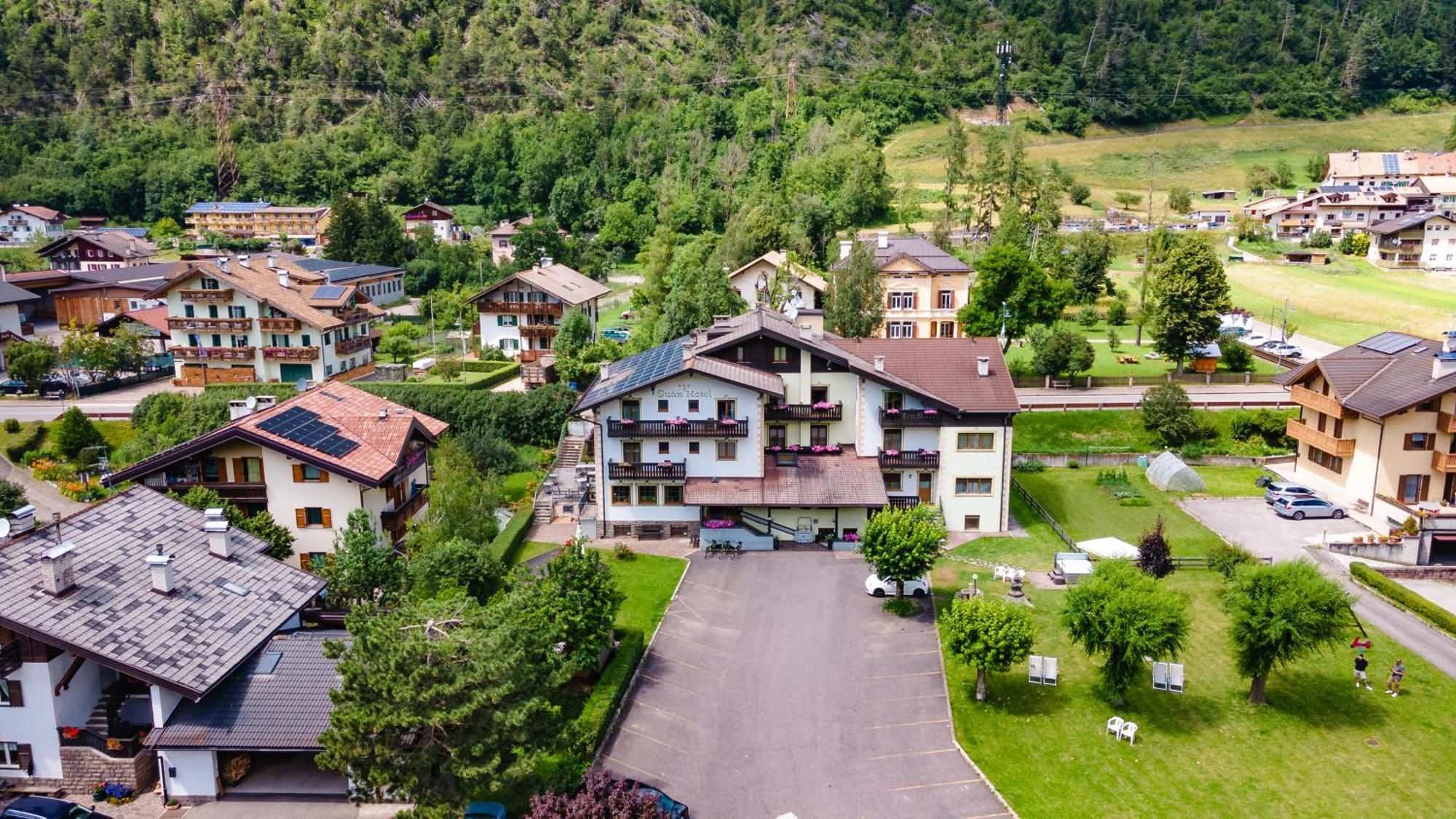 Suan Hotel Ziano di Fiemme エクステリア 写真