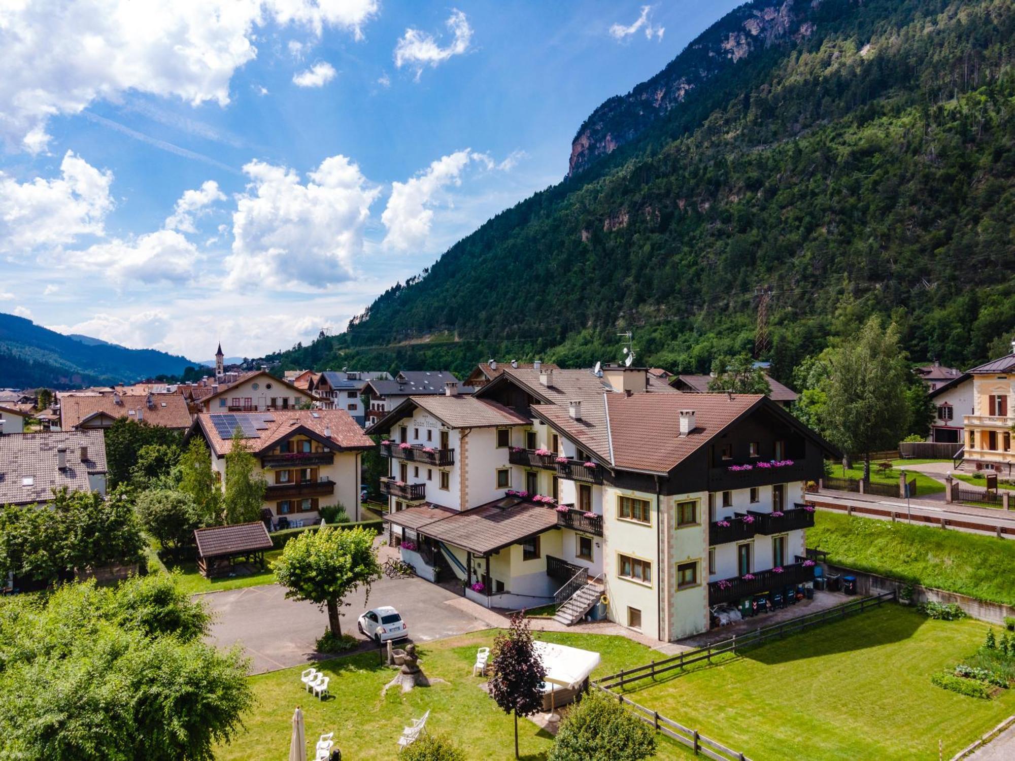 Suan Hotel Ziano di Fiemme エクステリア 写真